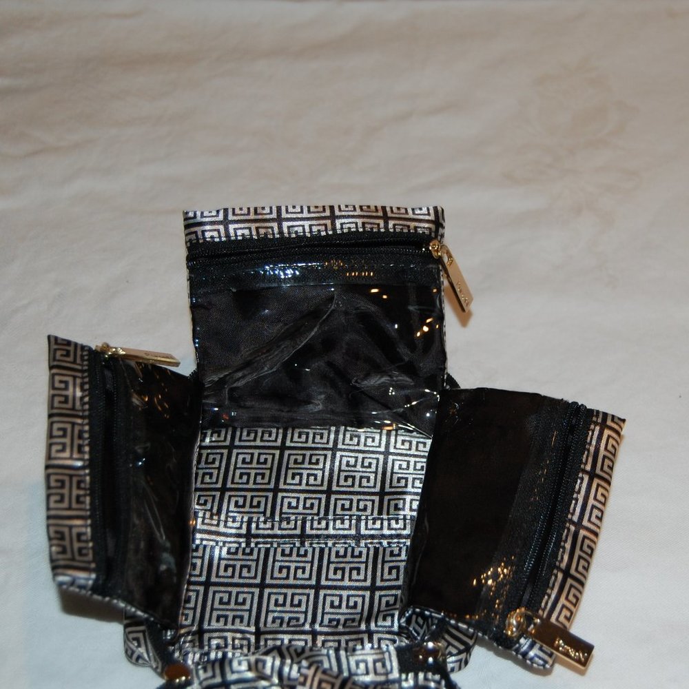 Purse N Make up /Jewelry Bag 4" x 5" x 4 1/2" Black & White - Picture 7 of 16